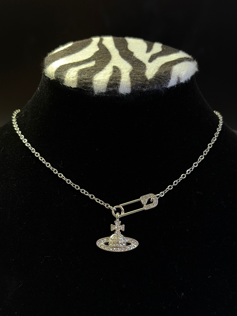 Vivienne Westwood Silver Orb Pendant Necklace - Silver